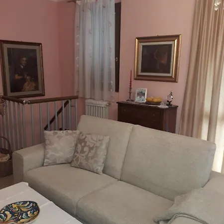 Paradiso Casa Vacanze Apartment *