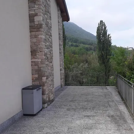 Paradiso Casa Vacanze Apartment Albino