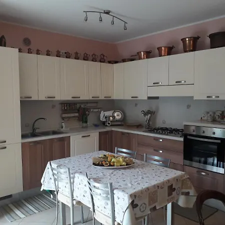 Paradiso Casa Vacanze Apartment *